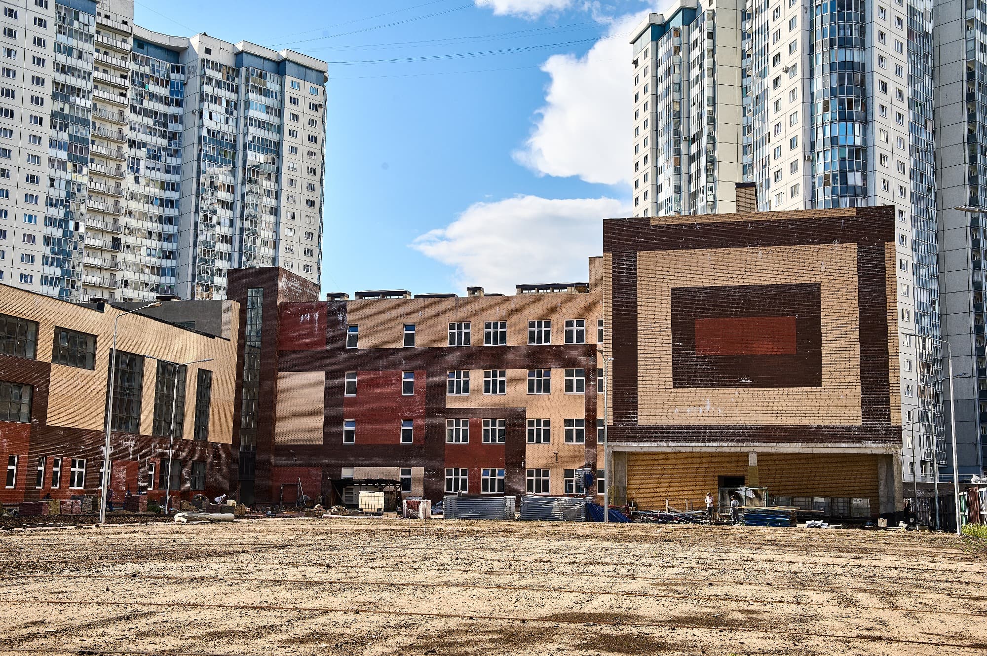 Фото Кирпич строительный полнотелый ЛСР, красный О, М150, 250*120*65 мм