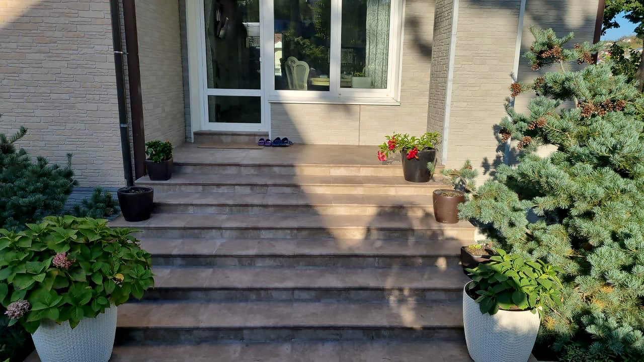 Фото Клинкерная напольная плитка Westerwaelder Klinker ATRIUM Graubraun, 310*310*9,5 мм