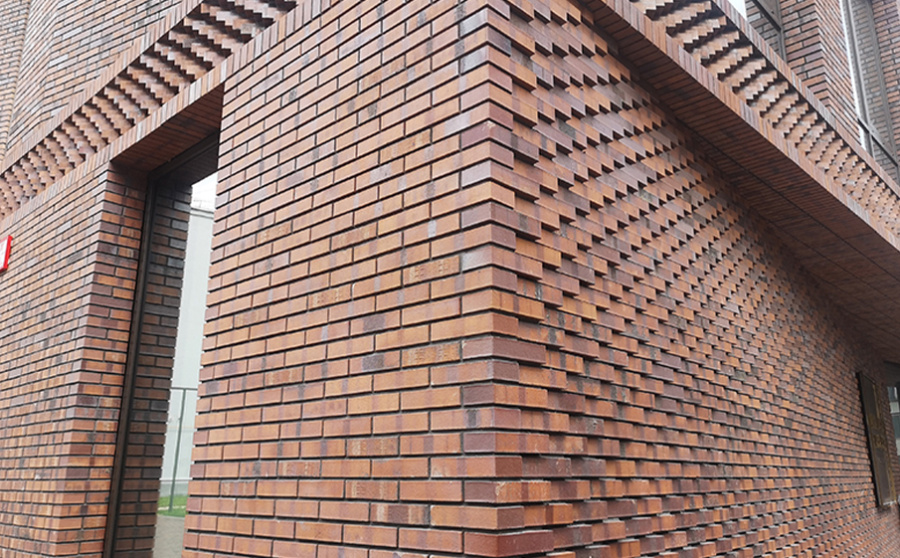 Фото Клинкерная плитка под кирпич Westerwaelder Klinker KLINKER BRICK WK84KS Rotbraun-bunt Kohle Spezial, 240*71*15 мм