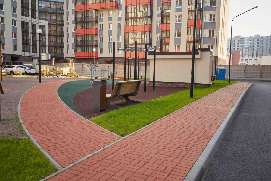 Фото Тротуарная клинкерная брусчатка ЛСР Лондон красный, 200*100*50 мм