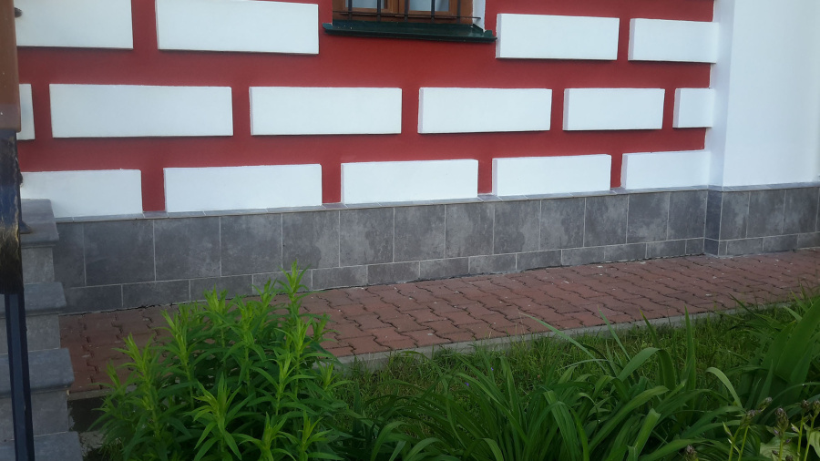 Фото Клинкерная напольная плитка Westerwaelder Klinker ATRIUM Dunkelgrau, 310*310*9,5 мм