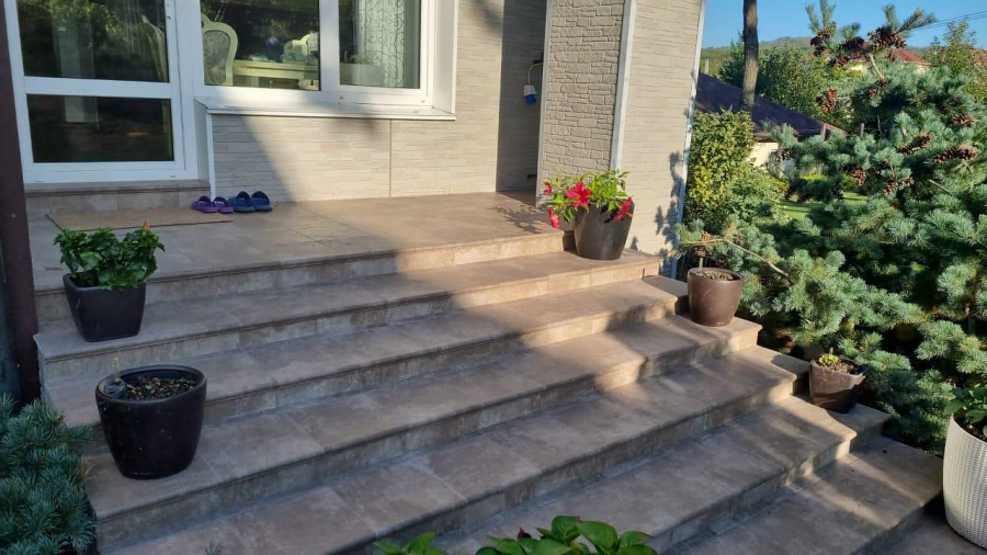 Фото Клинкерная напольная плитка Westerwaelder Klinker ATRIUM Graubraun, 310*310*9,5 мм