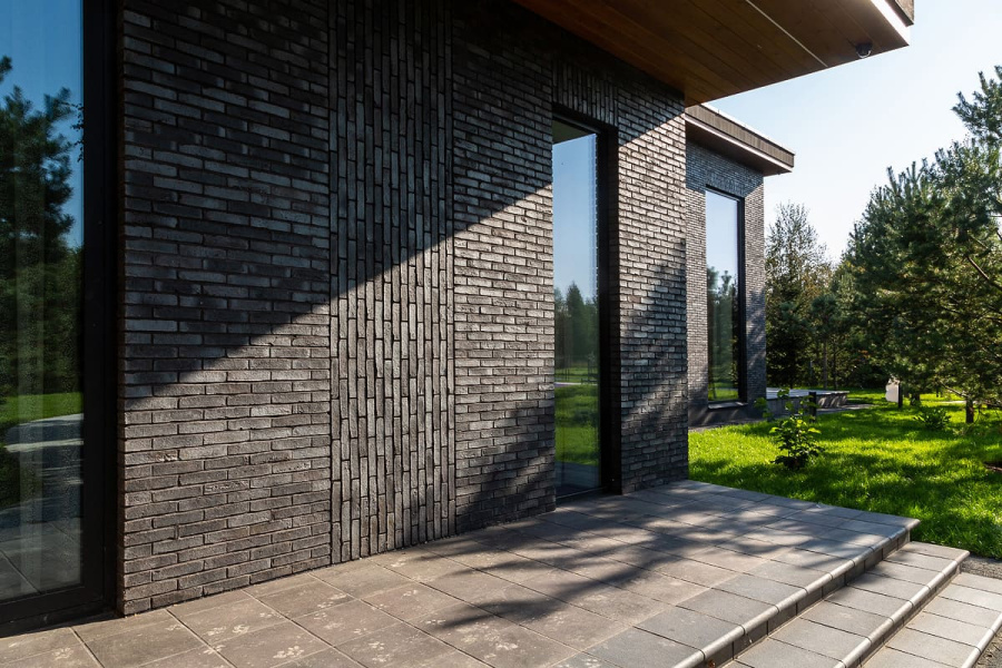 Фото Клинкерная напольная плитка Terraklinker (Gres de Breda) цвет Basalto, 330*330*18 мм