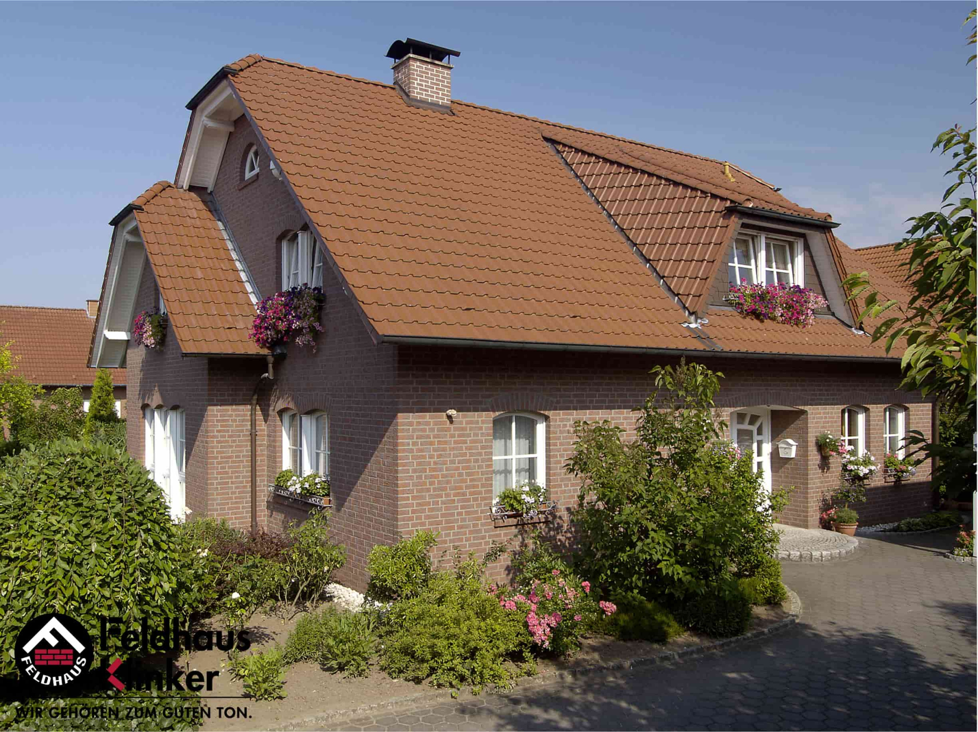 Фото Клинкерная плитка под кирпич Feldhaus Klinker NF 9 R335 carmesi antic mana 240*71*9 мм